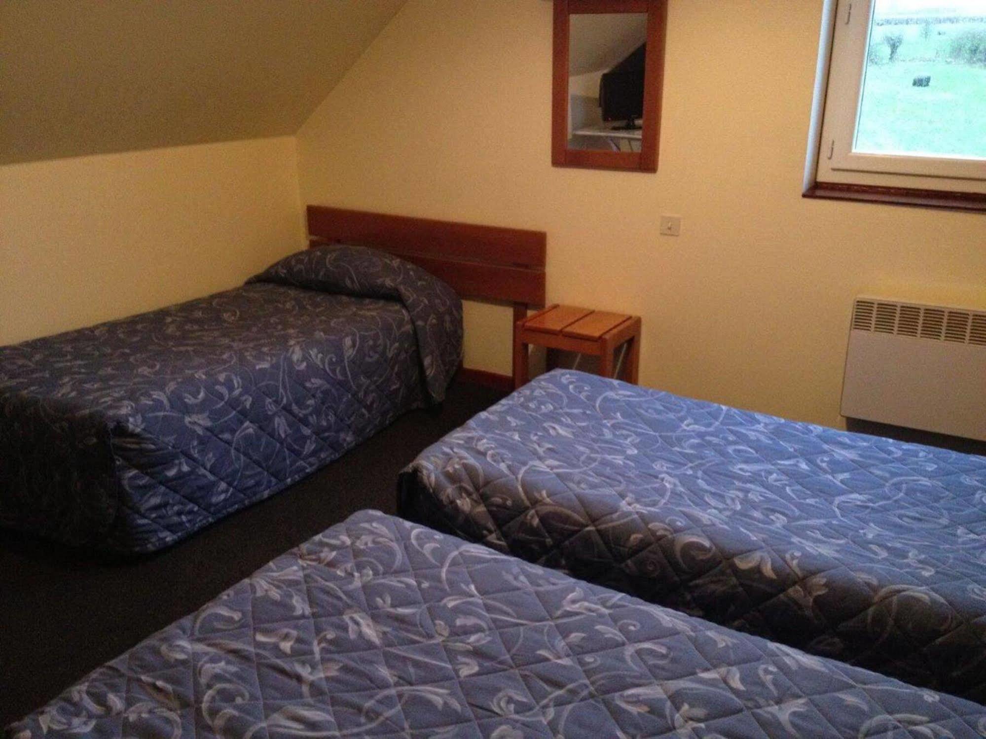 Logis Hotel - Les Paturelles Avesnelles Zewnętrze zdjęcie