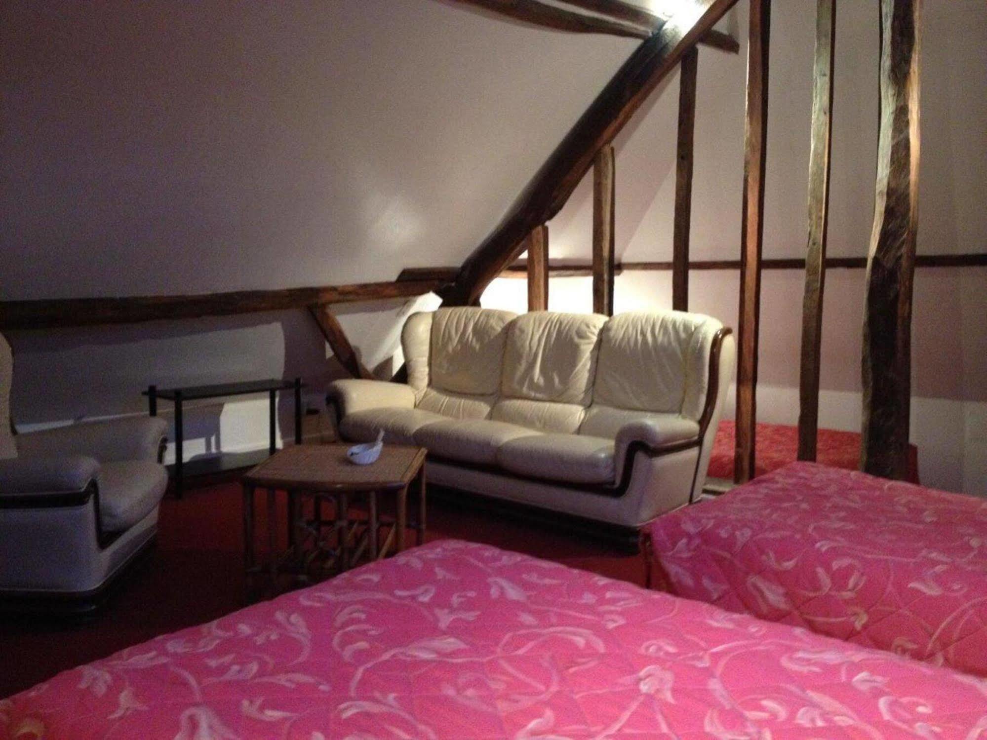Logis Hotel - Les Paturelles Avesnelles Zewnętrze zdjęcie